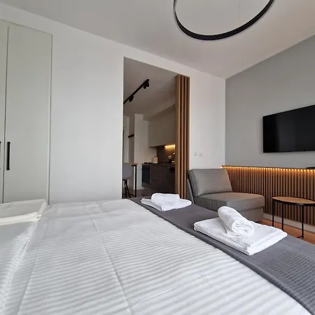 Aqua Royal Bw * Sajmiste